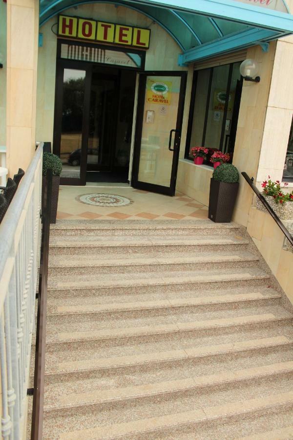 Hotel Caravel Sottomarina Bagian luar foto