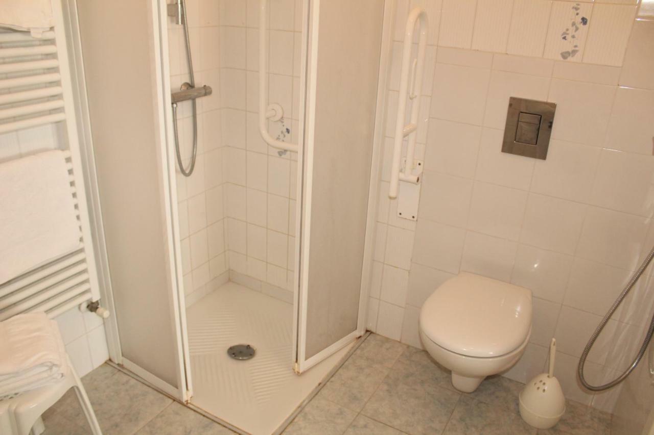 Hotel Caravel Sottomarina Bagian luar foto